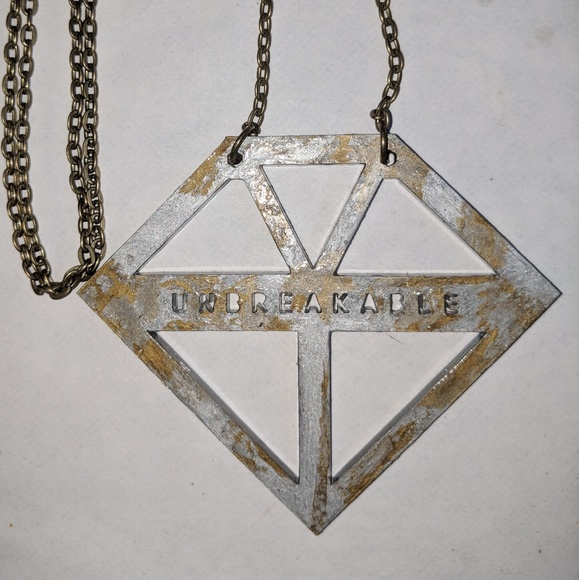 War Torn Unbreakable© Pendant - Picture 3 of 3